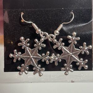 Silver Snowflake Earrings